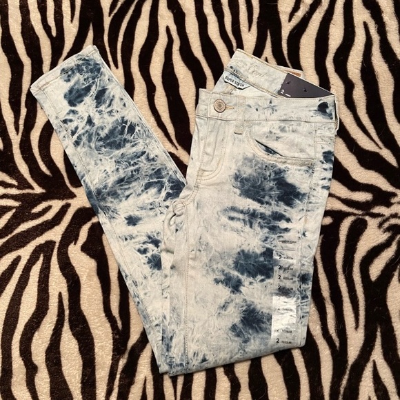 AEO Bleached Tye-Dye Skinny Jeans - Picture 4 of 8
